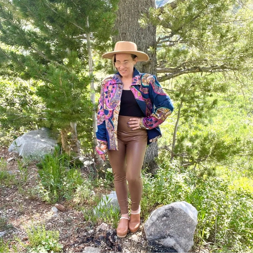 Vintage Coldwater Creek Denim Blazer With Silk Paisley Floral appliqué Large - Picture 3 of 8